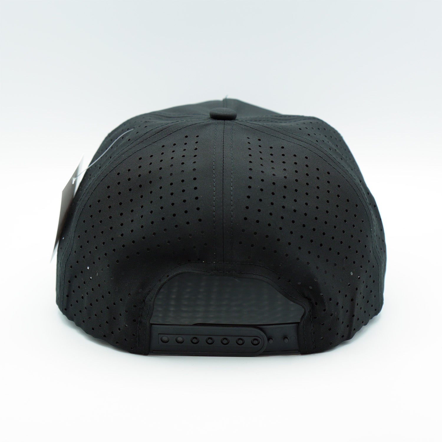 Weekend Golfer embroidered golf cap close up detail