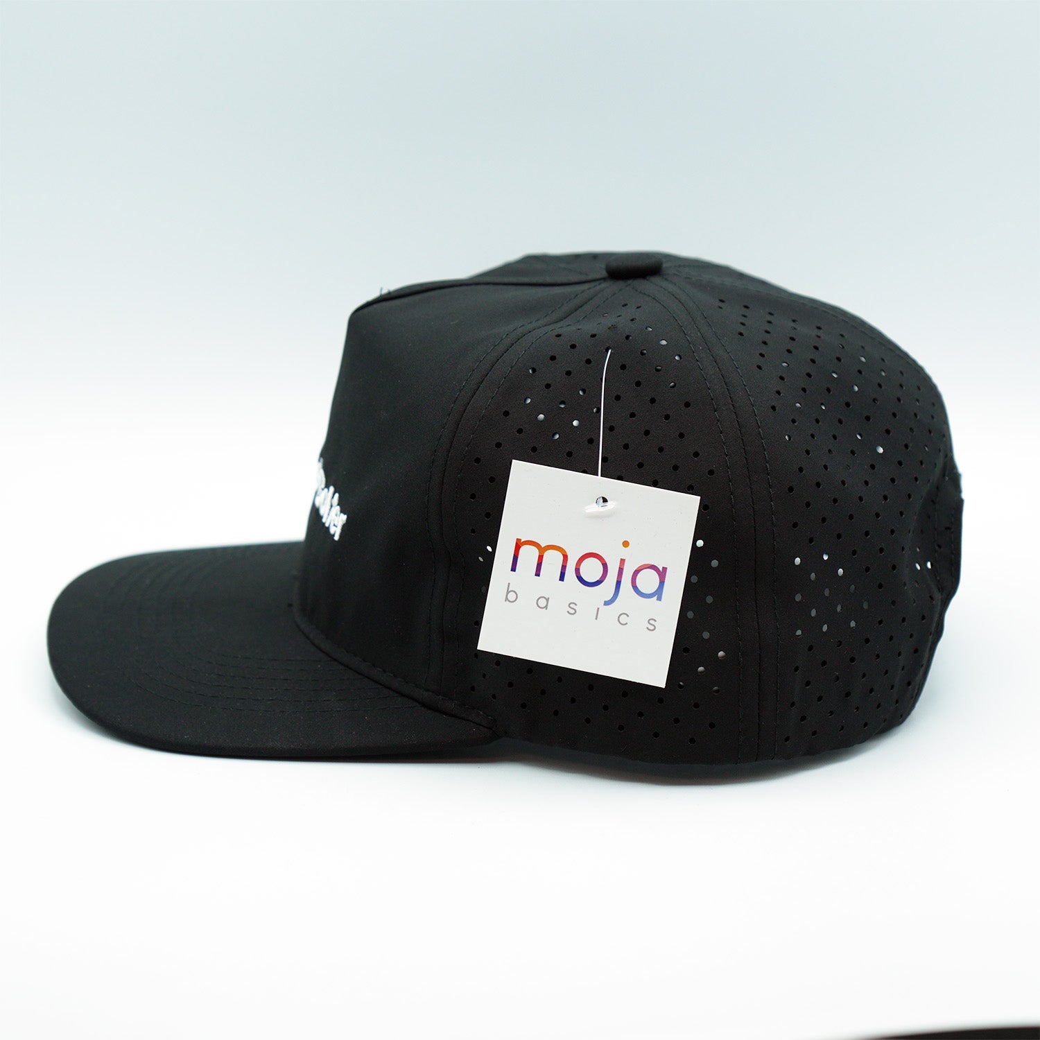 Breathable performance golf hat with snapback closure